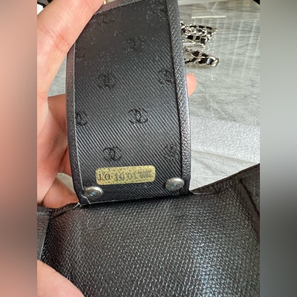 Chanel key holder! - Picture 7 of 8